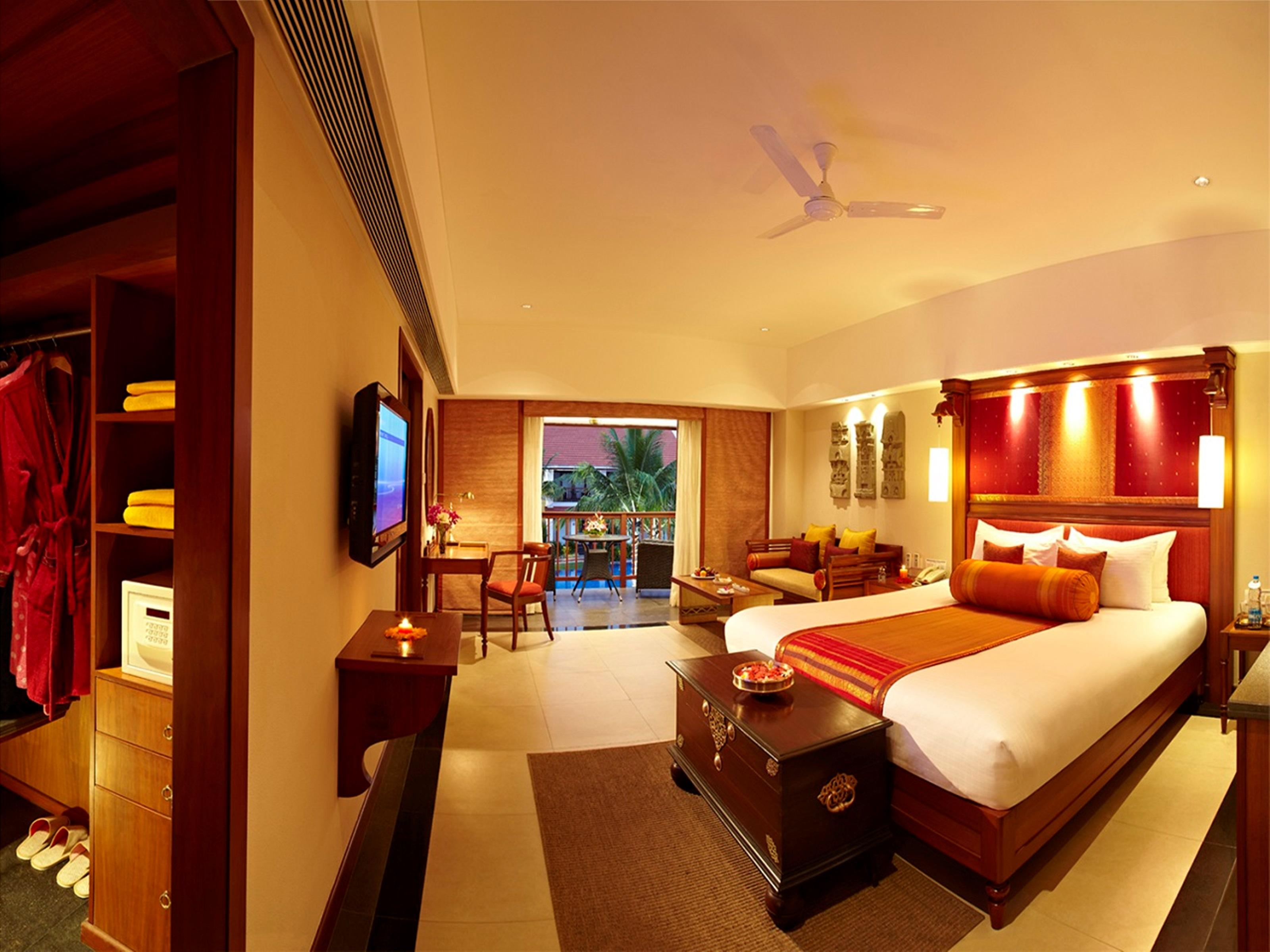 Radisson Blu Resort Temple Bay Mamallapuram Exterior foto A room at the Taj Bengal